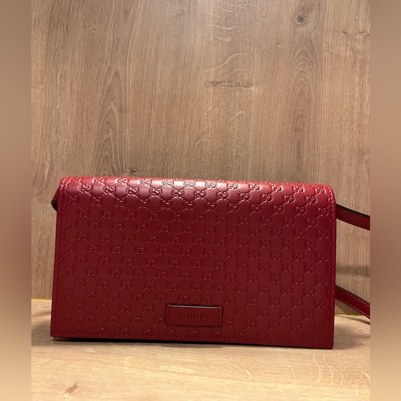 Luxury Show!!! See my closet, buy my closet! - Picture 7 of 8